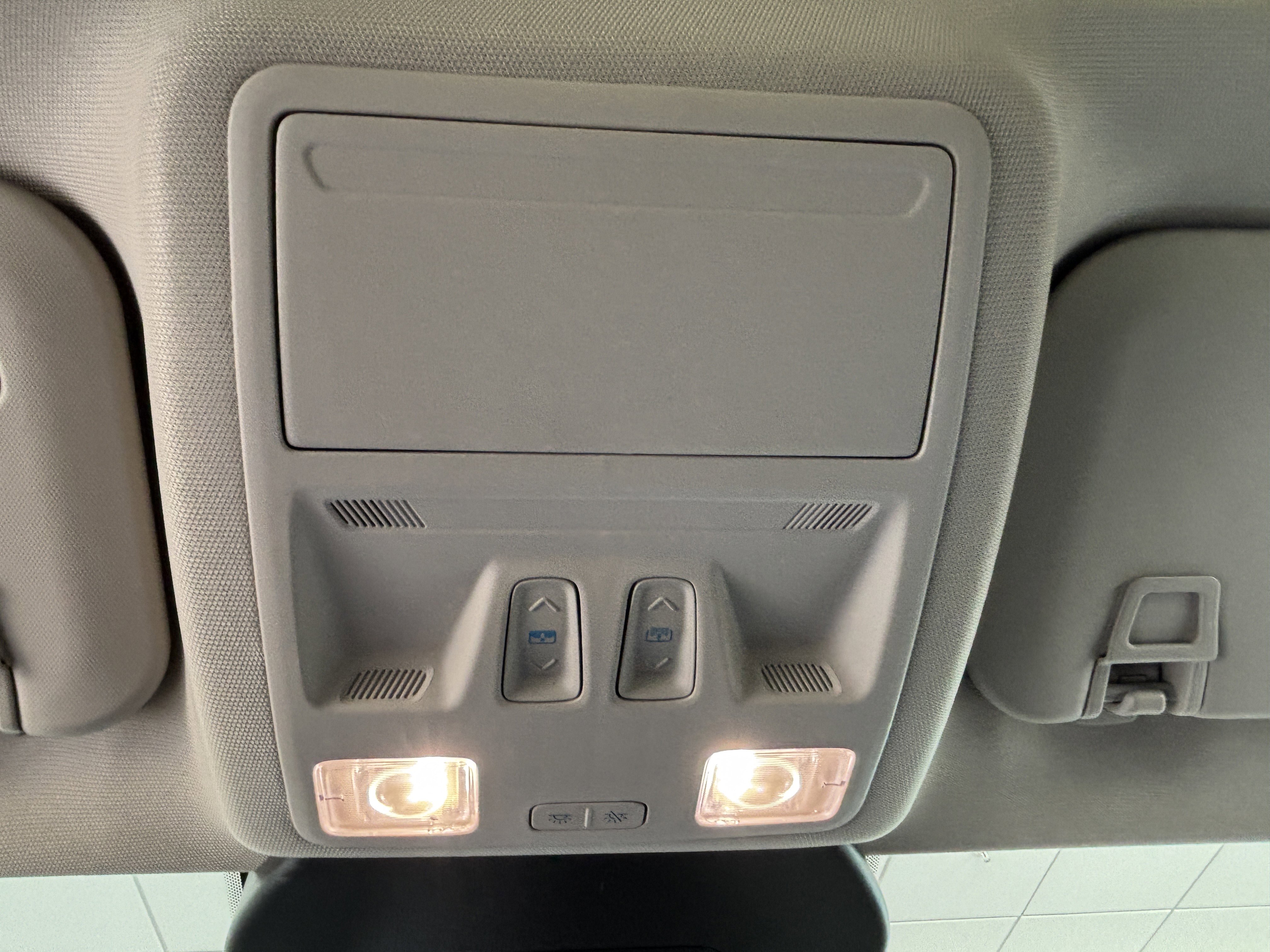 Used 2020 Ford Escape Titanium AWD/4WD image 18