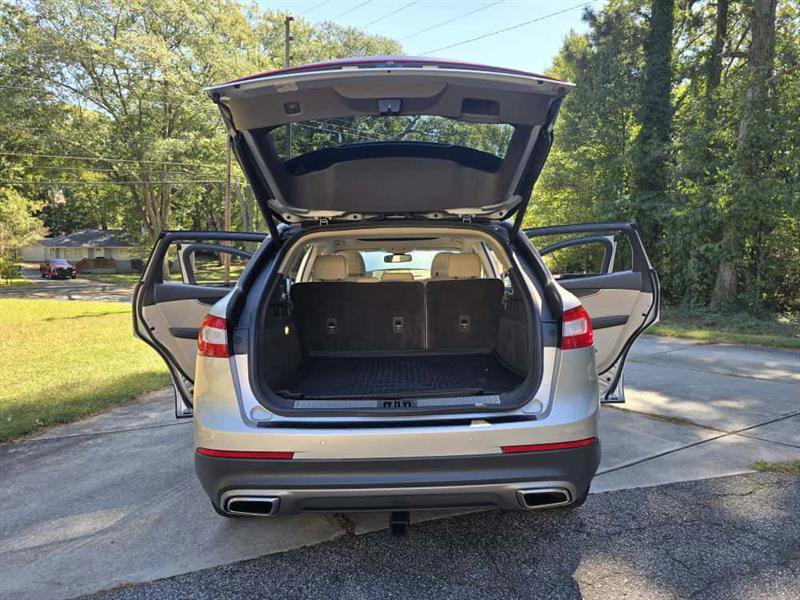 Used 2017 Lincoln MKX Reserve w/ Lincoln MKX Climate Package image 34