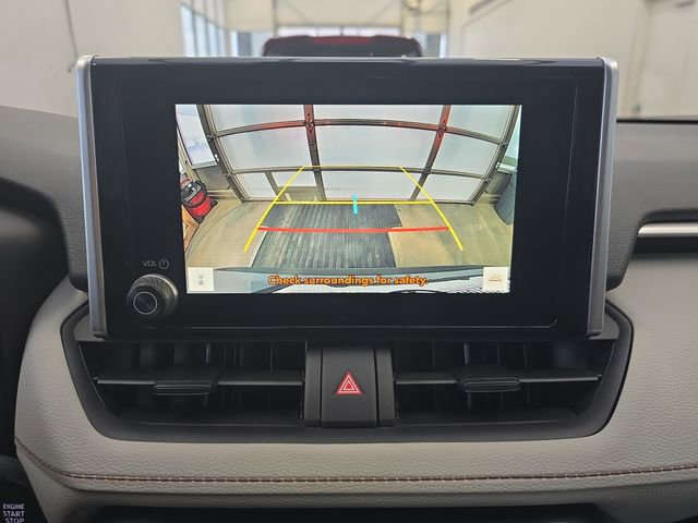 Used 2025 Toyota RAV4 XLE image 20