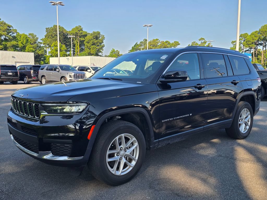Used 2022 Jeep Grand Cherokee L Laredo w/ Luxury Tech Group I RWD image 7