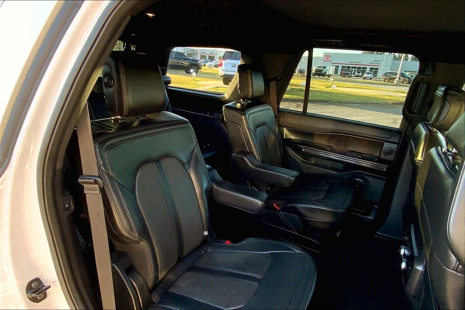 Used 2018 Ford Expedition Limited w/ Equipment Group 302A image 19