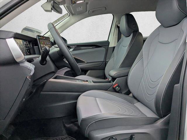 New 2026 Volkswagen Tiguan SE image 4