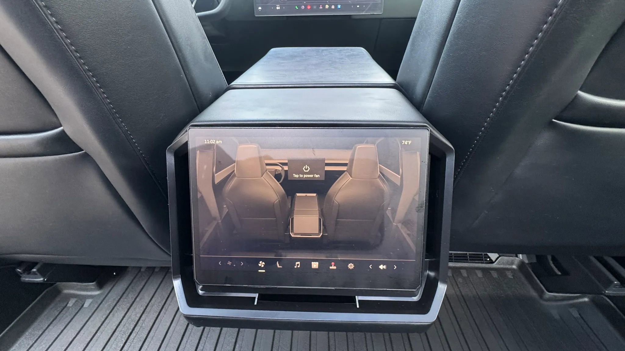 Used 2024 Tesla Cybertruck AWD Crew Cab image 20