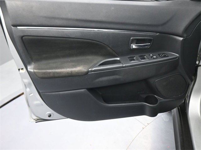 Used 2020 Mitsubishi Outlander Sport ES image 40