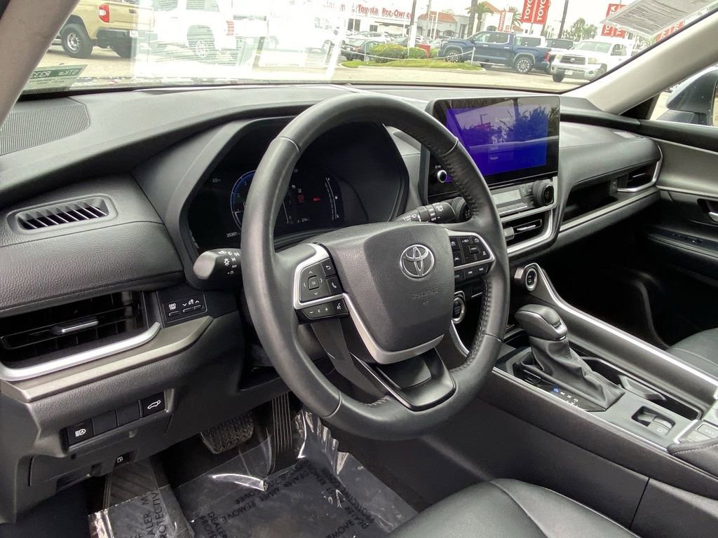 Certified 2025 Toyota Grand Highlander FWD image 20