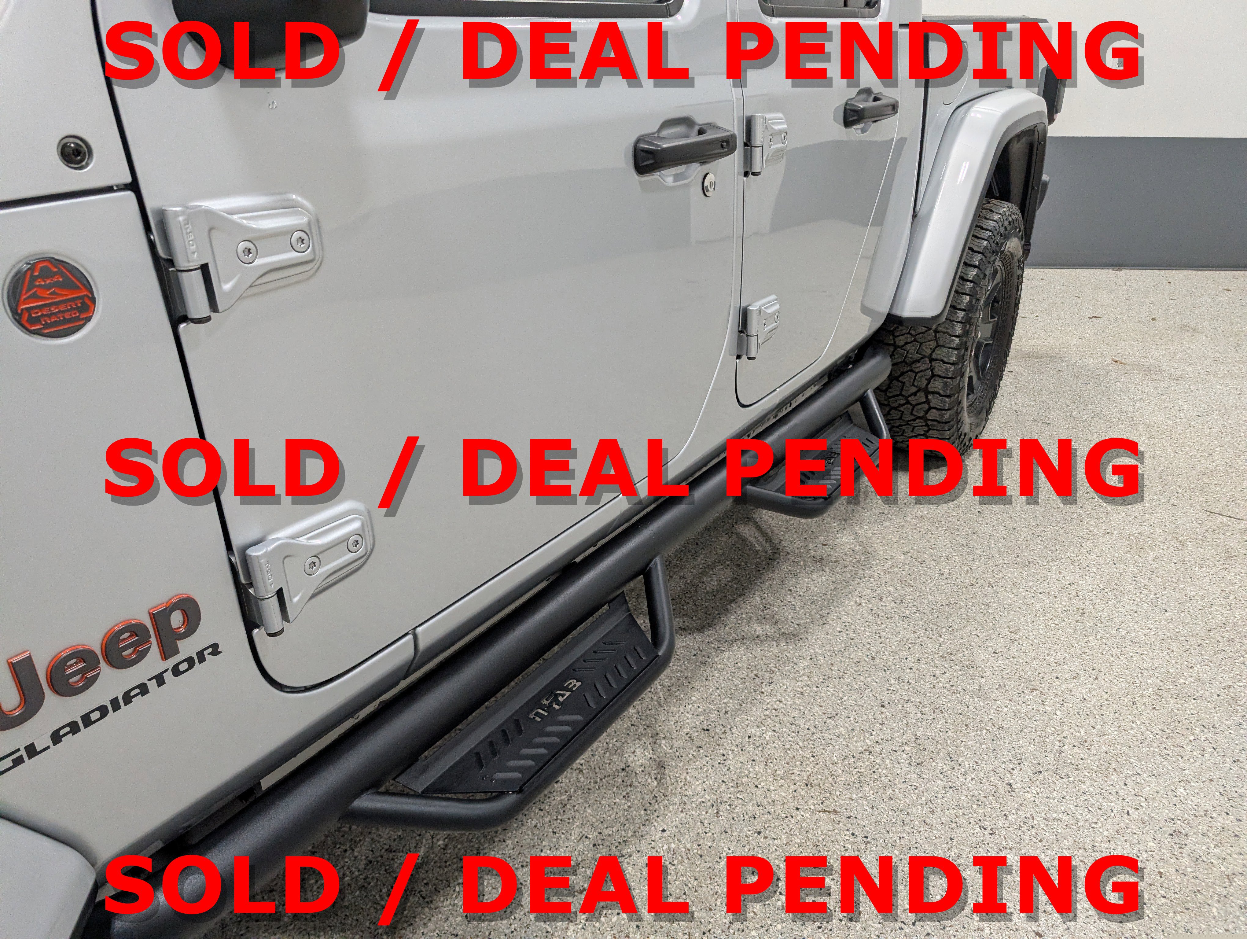 Used 2022 Jeep Gladiator Mojave w/ LED Lighting Group AWD/4WD image 8