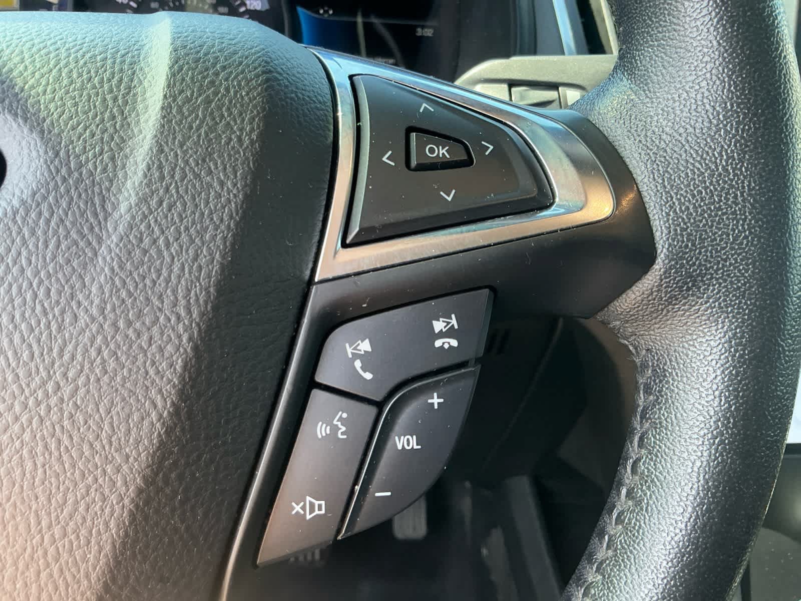 Used 2022 Ford Edge Titanium AWD/4WD image 22