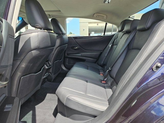 Used 2020 Lexus ES 300h w/ Premium Package FWD image 17