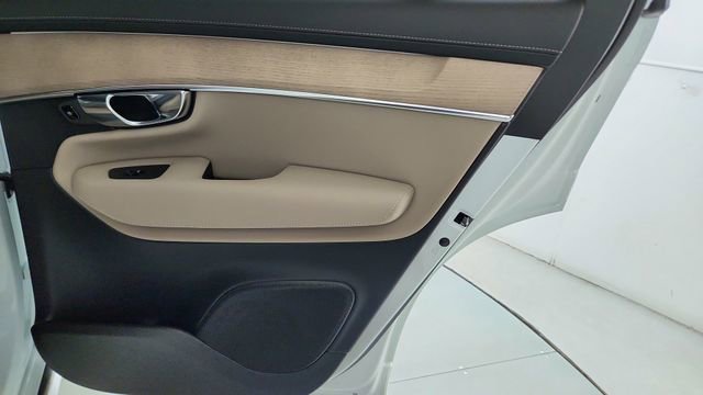 New 2026 Volvo XC90 T8 Plus w/ Protection Package AWD/4WD image 35