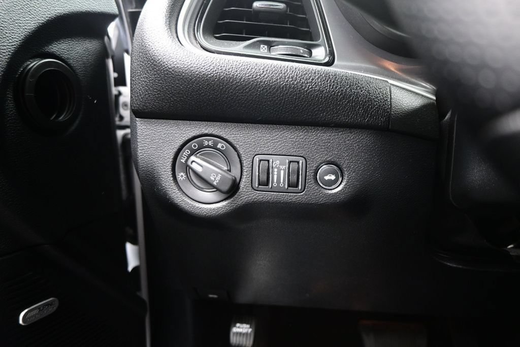Used 2022 Dodge Challenger R/T Scat Pack w/ Driver Convenience Group RWD image 13