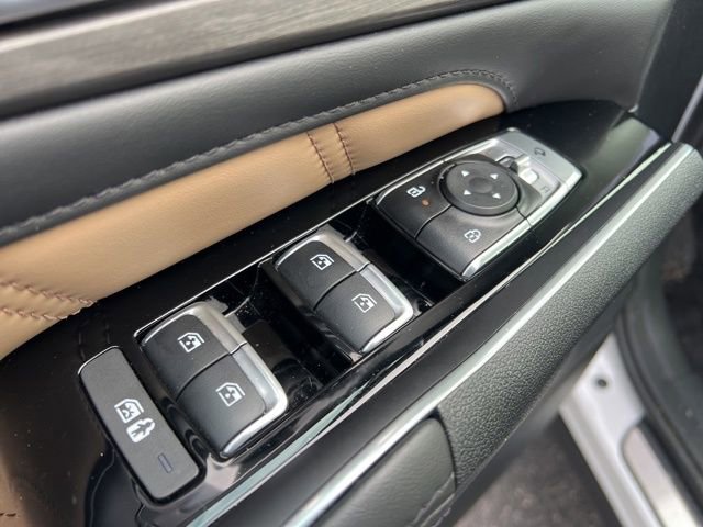 Certified 2025 Kia Sorento SX Prestige w/ Olive Brown Leather Package image 36