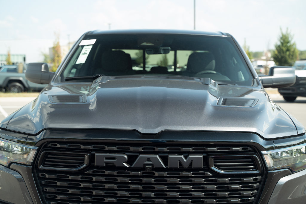 New 2027 RAM 1500 Express AWD/4WD image 40