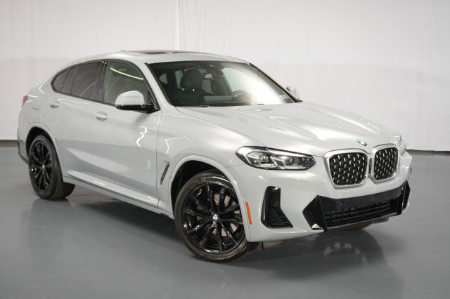 Used 2022 BMW X4 xDrive30i w/ M Sport Package 2 image 8