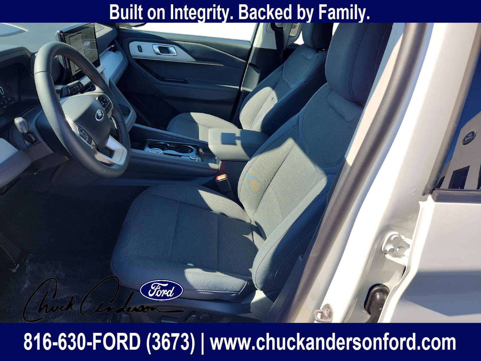New 2026 Ford Explorer Active AWD/4WD image 12