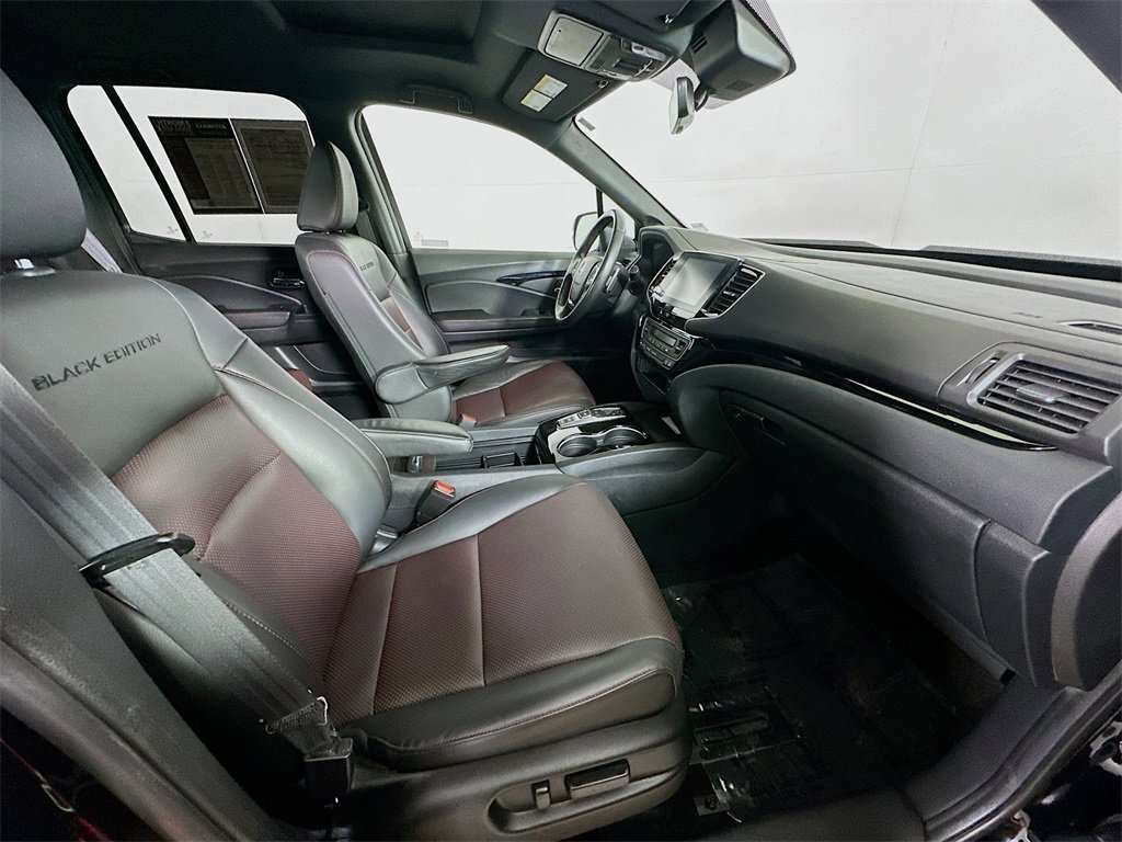 Used 2022 Honda Ridgeline Black Edition image 12