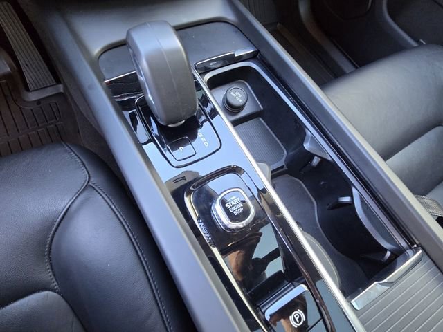 Certified 2023 Volvo XC60 B5 Core w/ Protection Package Premier image 20
