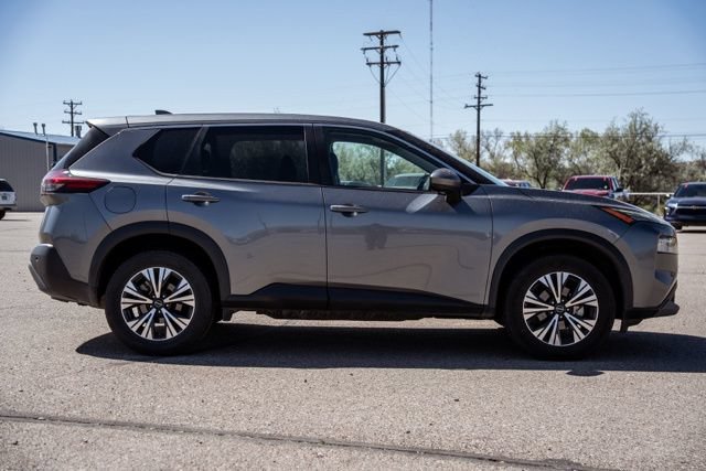Used 2023 Nissan Rogue SV FWD image 4