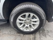 Used 2025 Chevrolet Tahoe LT image 32