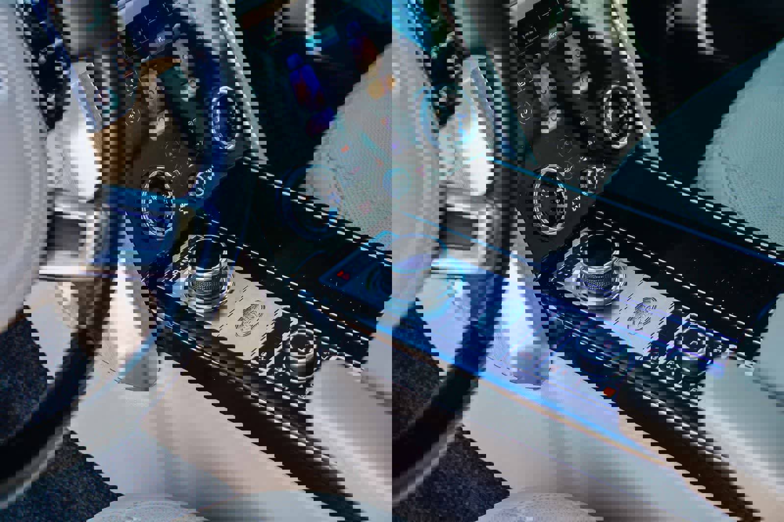 Used 2021 Land Rover Range Rover Westminster Edition image 20