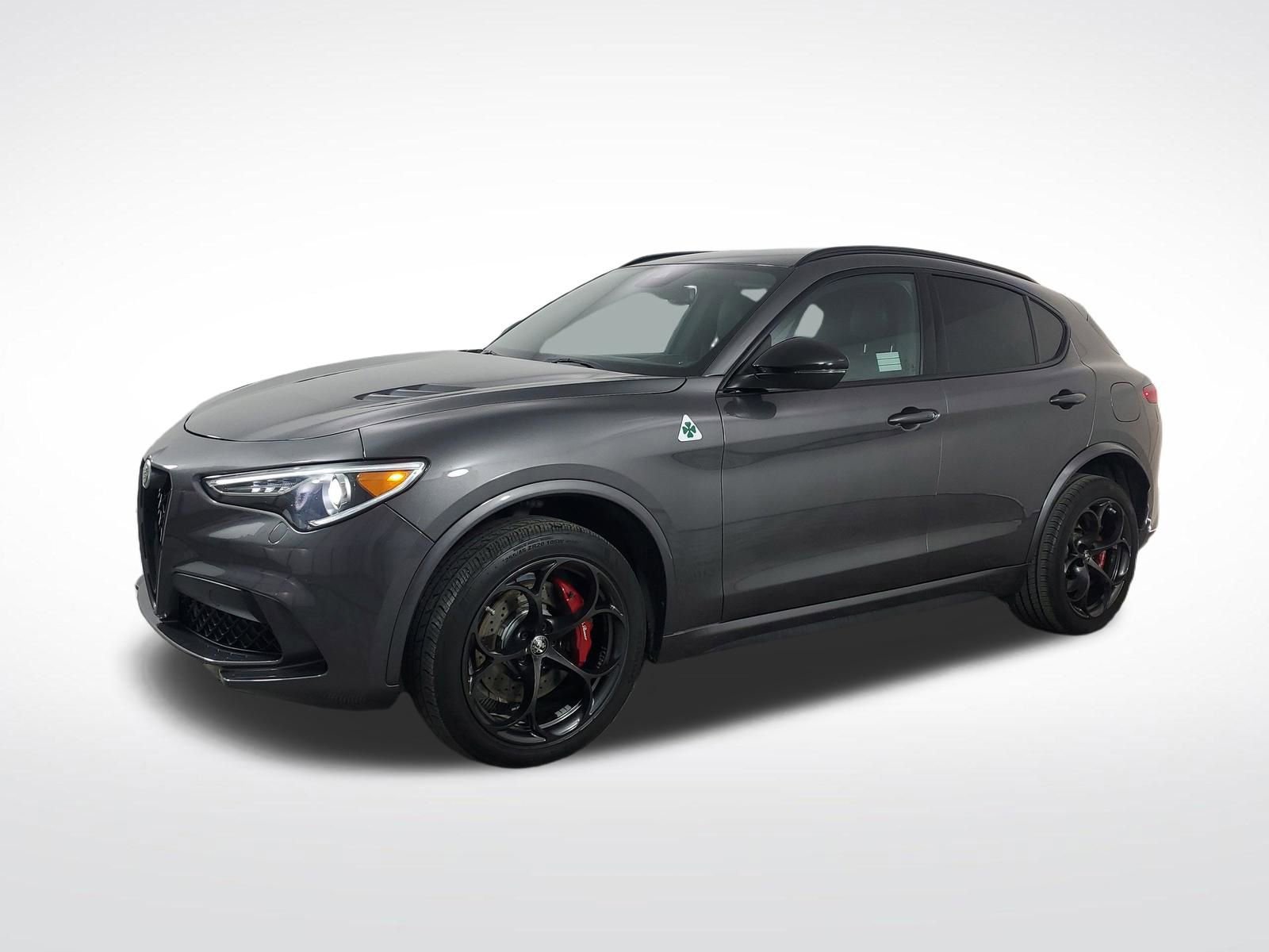 Used 2022 Alfa Romeo Stelvio Quadrifoglio w/ Active Assist Plus Package AWD/4WD image 5