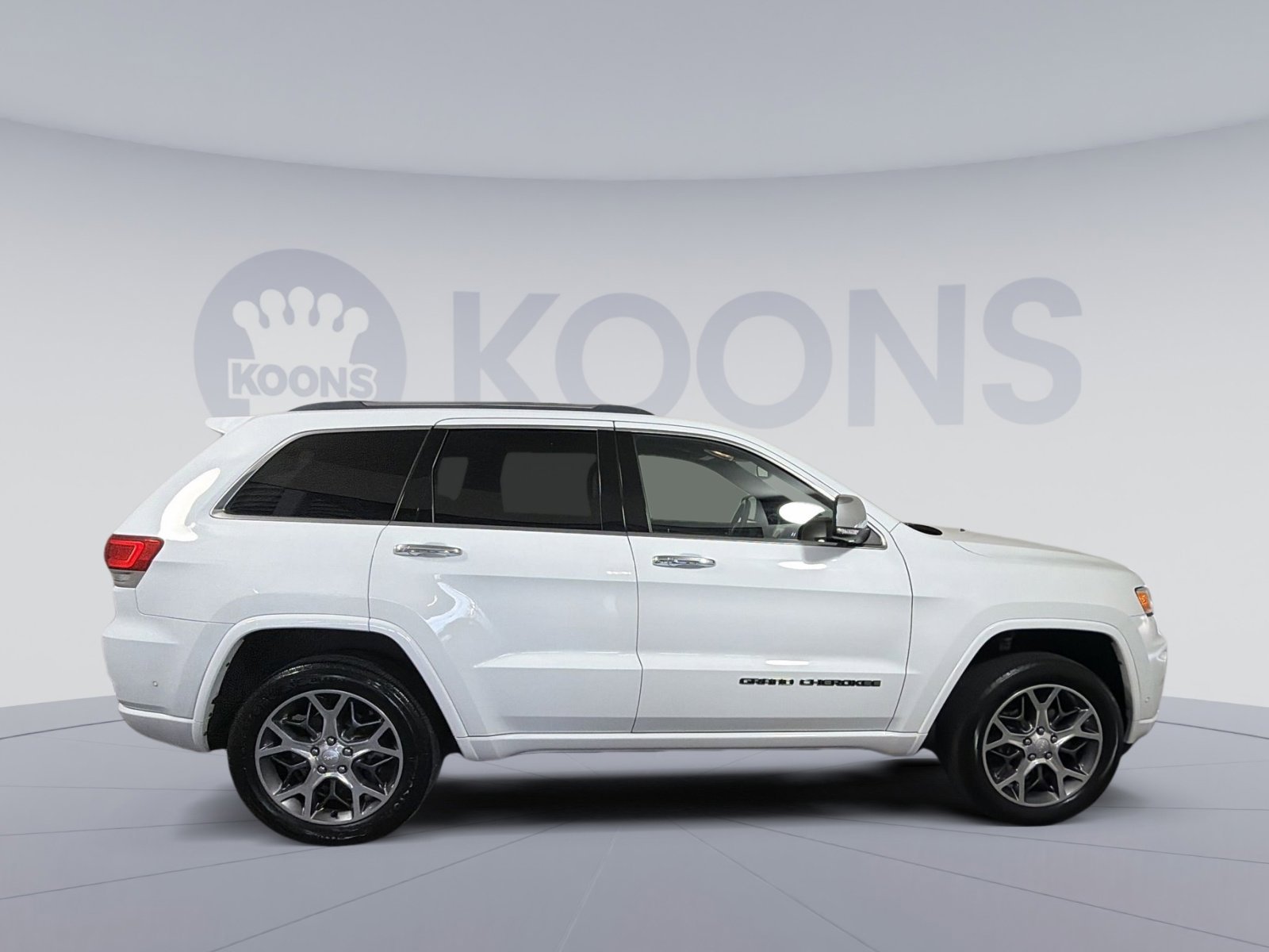 Used 2020 Jeep Grand Cherokee Overland image 8