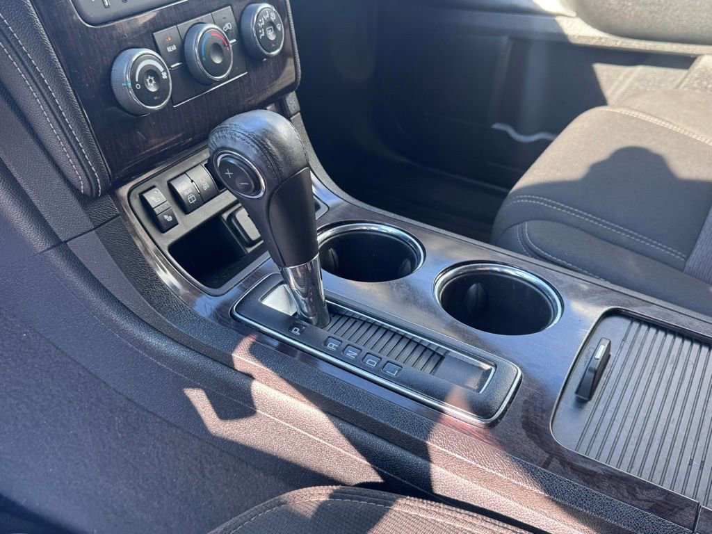 Used 2017 Chevrolet Traverse LT w/ Style and Technology Package image 21