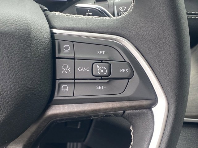 New 2025 Jeep Grand Cherokee L Limited w/ Luxury Tech Group II image 18