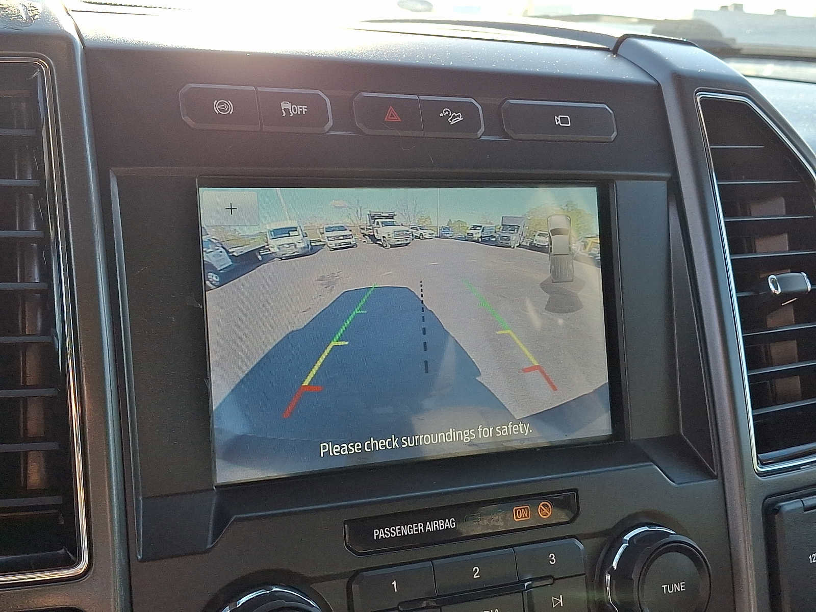 Certified 2022 Ford F450 XLT w/ XLT Value Package image 17