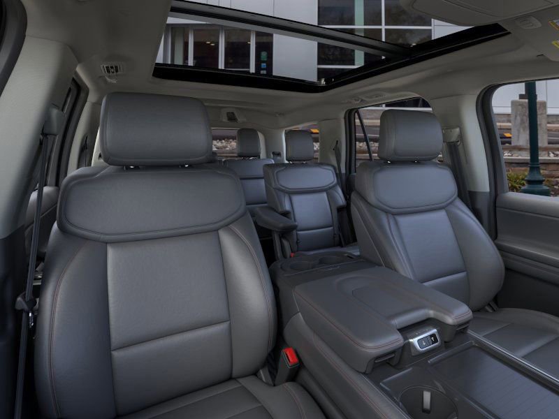 New 2025 Ford Expedition Active image 10