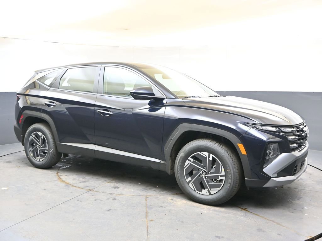 New 2026 Hyundai Tucson Blue SE image 7