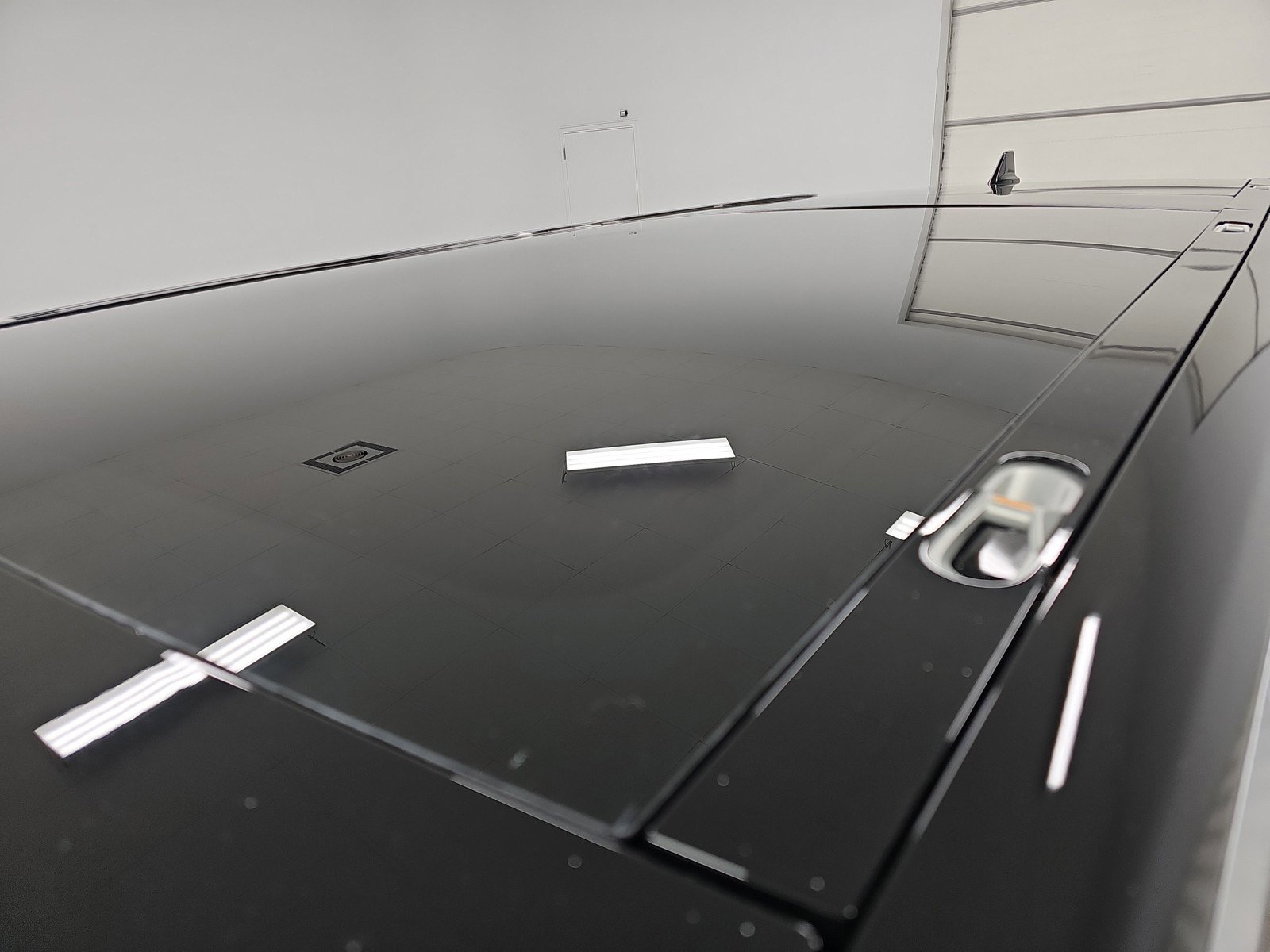 Used 2023 Rivian R1S Adventure image 13