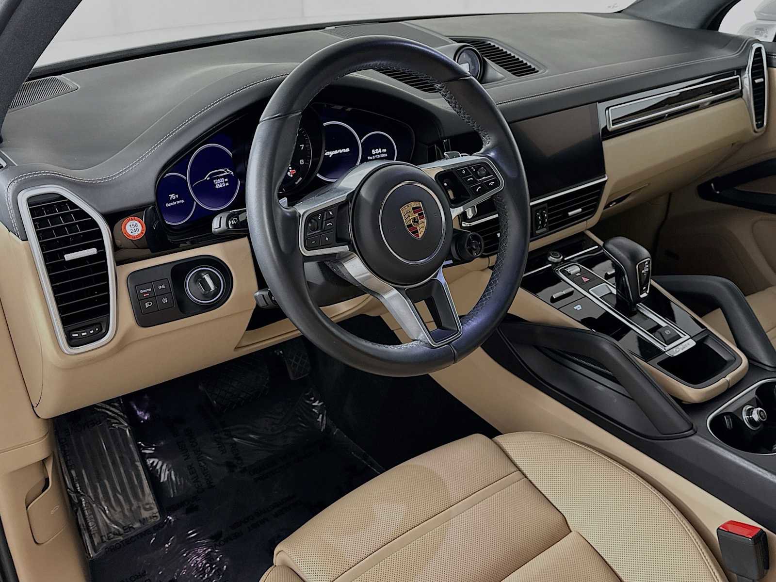 Certified 2022 Porsche Cayenne E-Hybrid image 4