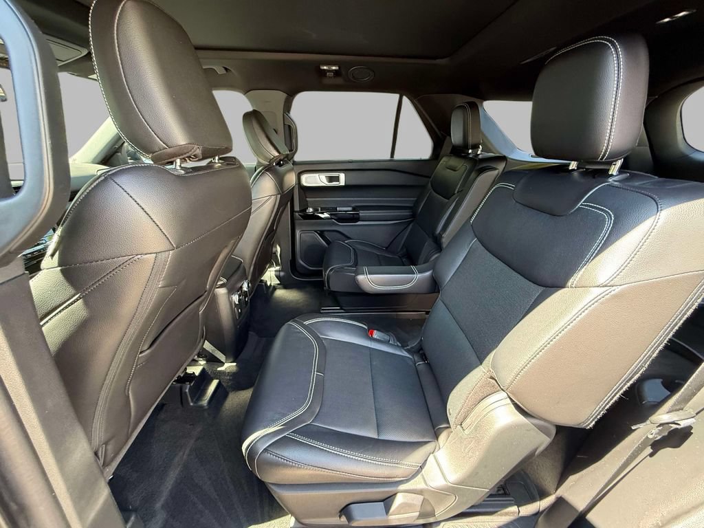 Used 2023 Ford Explorer ST w/ Equipment Group 401A AWD/4WD image 19