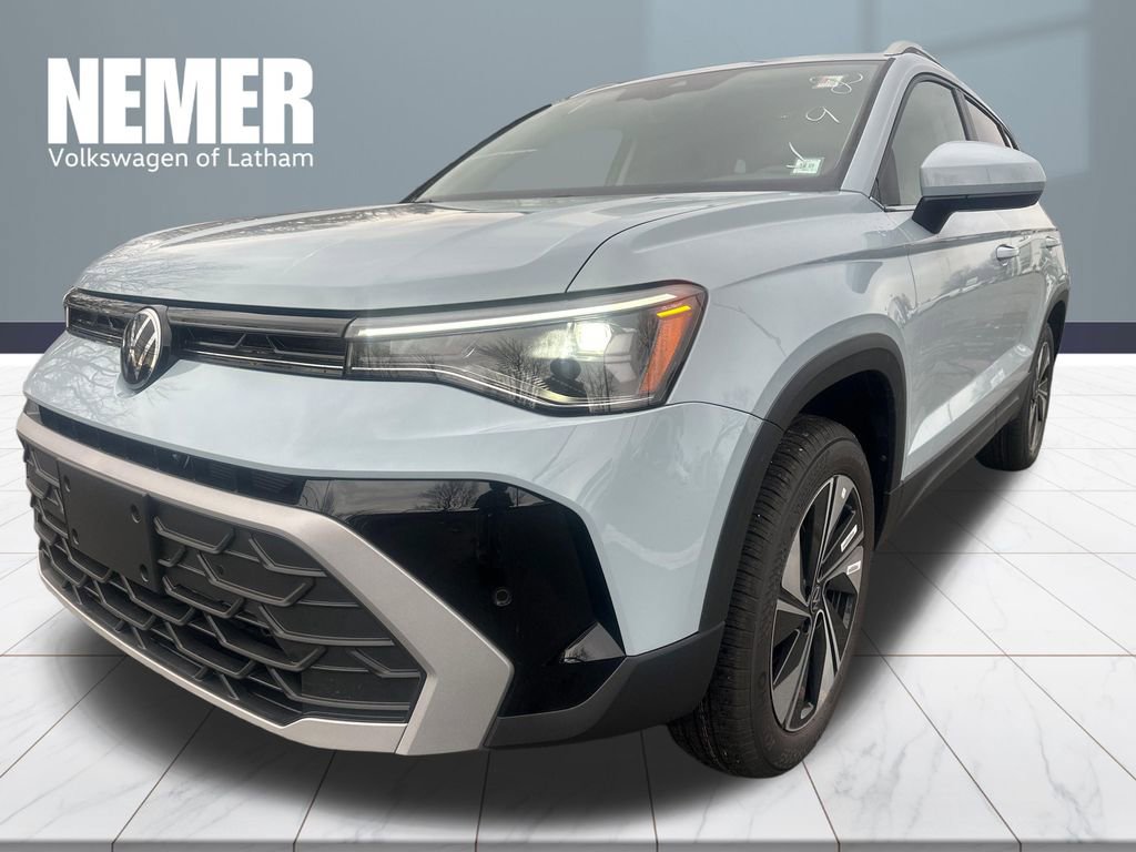 New 2026 Volkswagen Taos SE image 1