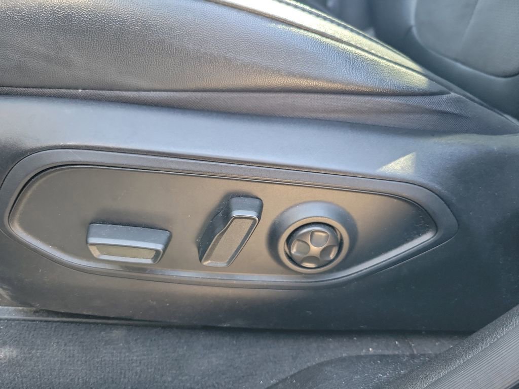 Used 2023 Jeep Grand Cherokee Altitude image 24