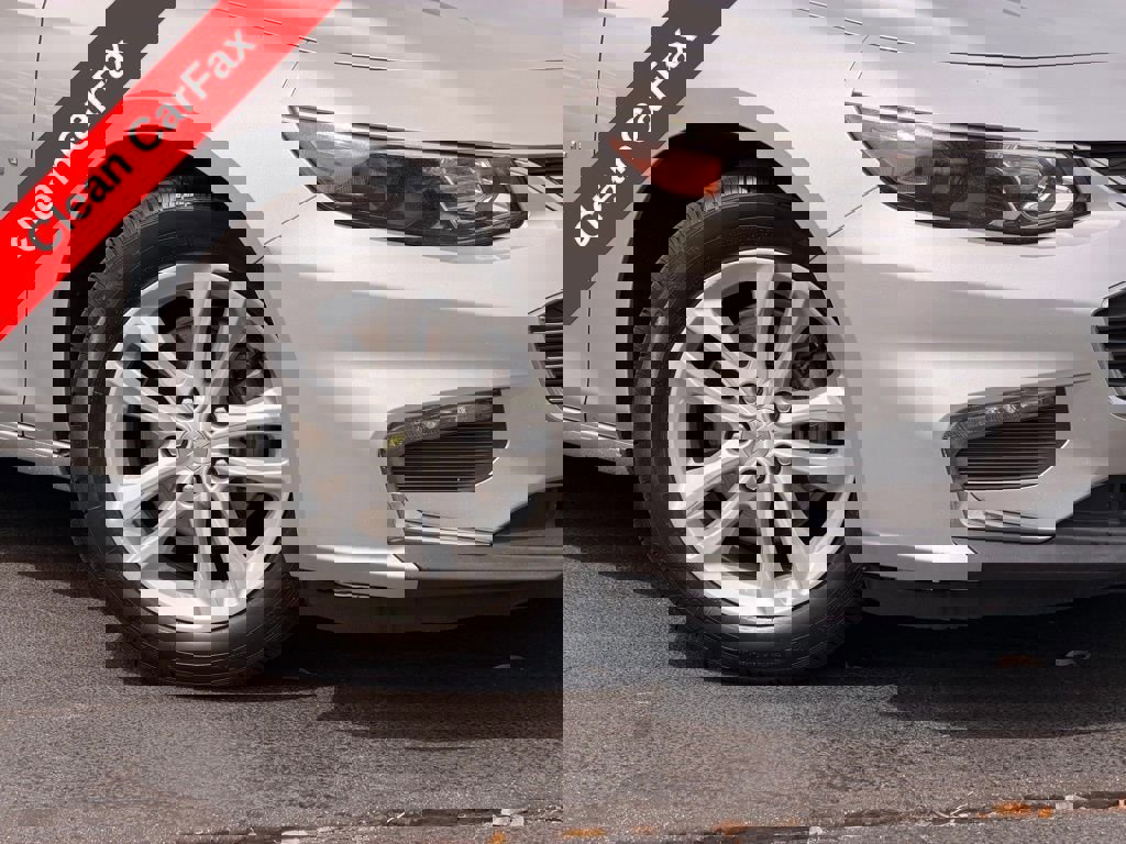 Used 2018 Chevrolet Malibu LT image 5