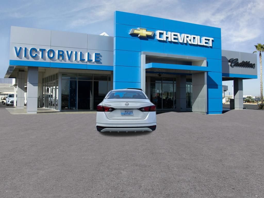 Used 2025 Nissan Altima 2.5 SV FWD image 5