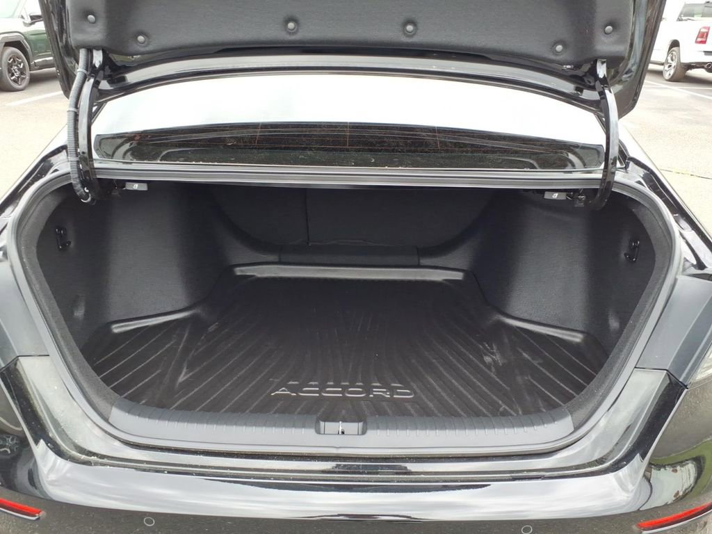 Used 2023 Honda Accord EX-L image 19