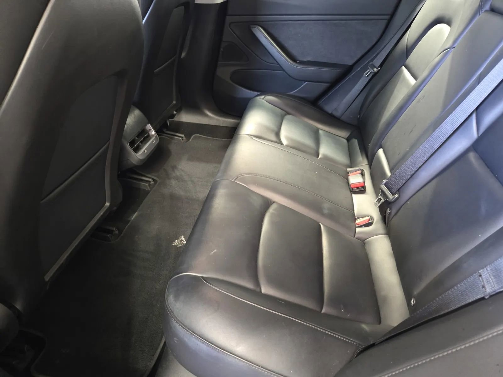 Used 2018 Tesla Model 3 Mid Range RWD image 12