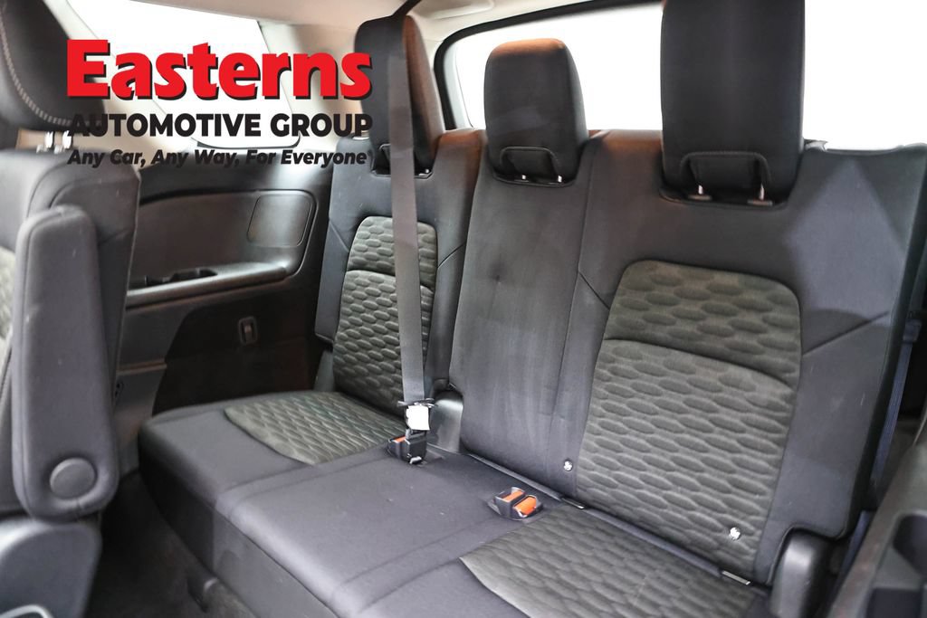 Used 2023 Nissan Pathfinder SV w/ SV Premium Package AWD/4WD image 27