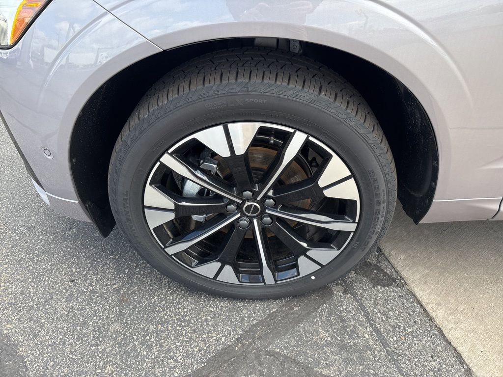 New 2026 Volvo XC60 B5 Plus w/ Protection Package Premier image 13