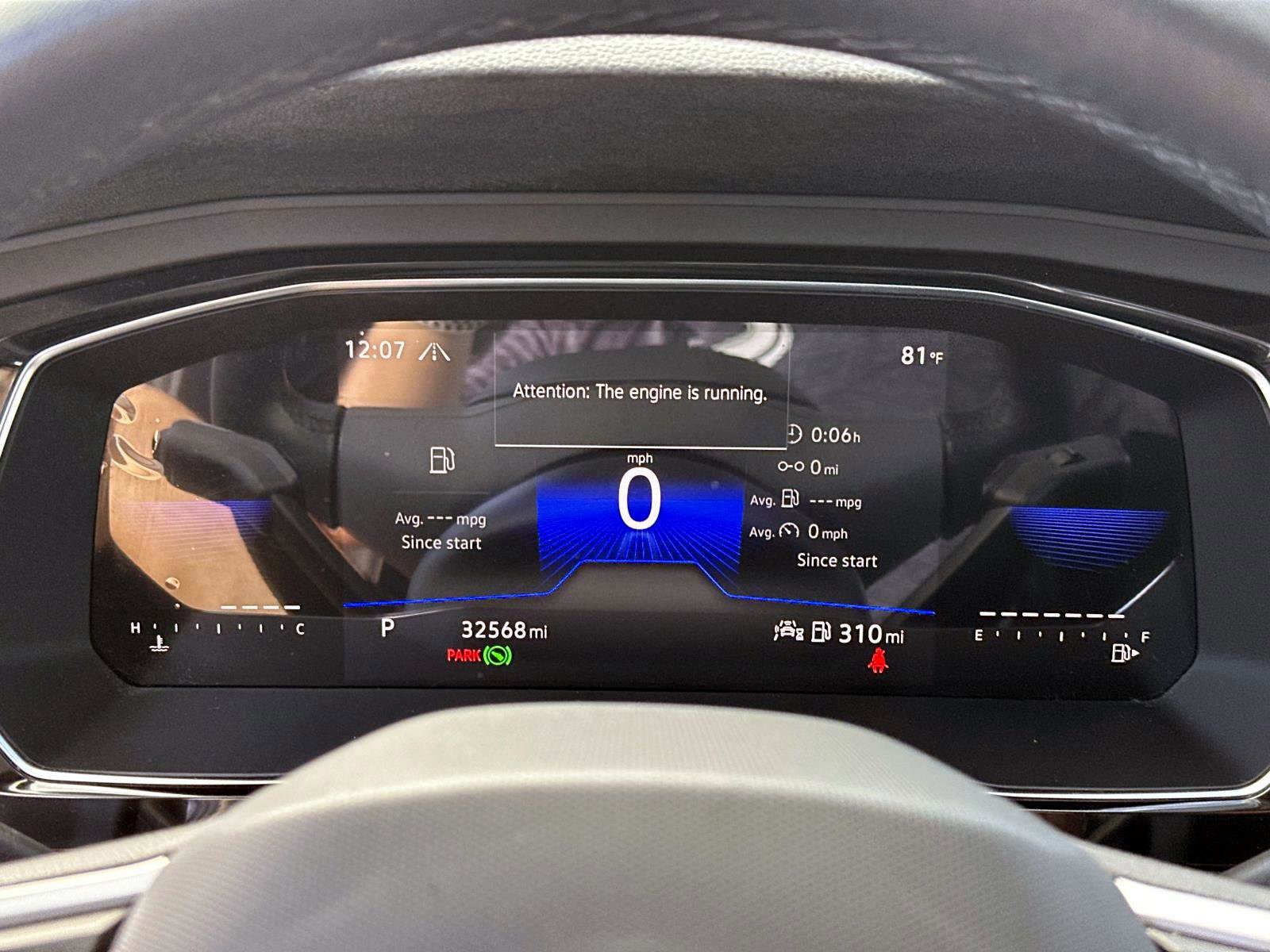 Used 2023 Volkswagen Jetta SE w/ Panoramic Sunroof Package image 24