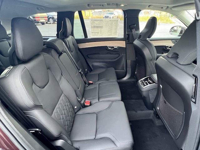 New 2026 Volvo XC90 B6 Plus w/ Protection Package Premier image 15