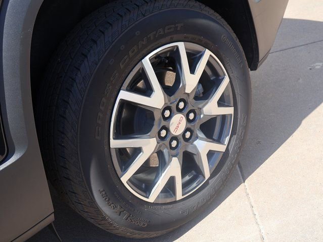 Certified 2023 GMC Acadia SLE w/ Driver Convenience Package AWD/4WD image 46