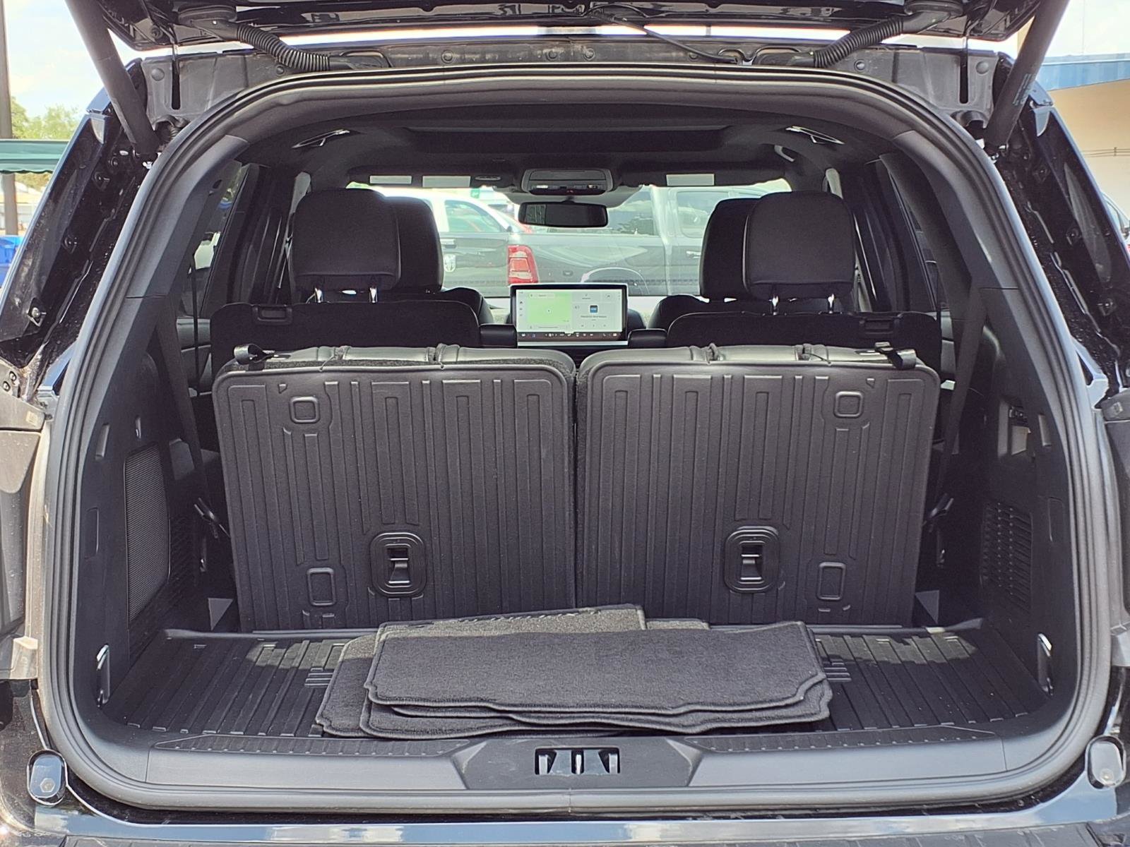 Used 2026 Ford Explorer ST w/ Sun And Sound Package AWD/4WD image 7