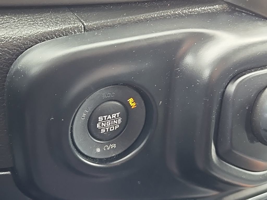 Used 2020 Jeep Wrangler Unlimited Sport S image 32
