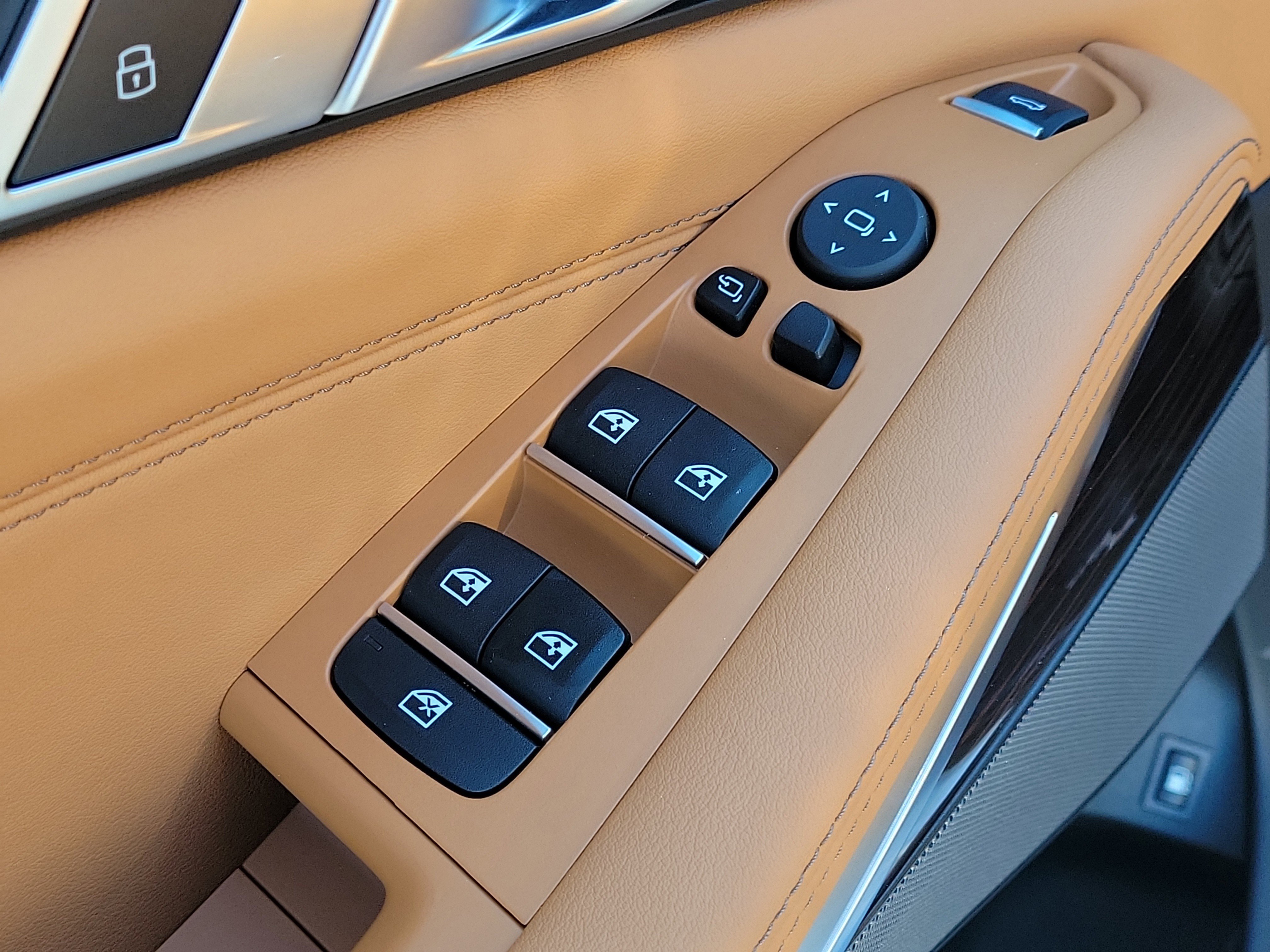 New 2026 BMW X5 xDrive50e w/ M Sport Package image 15