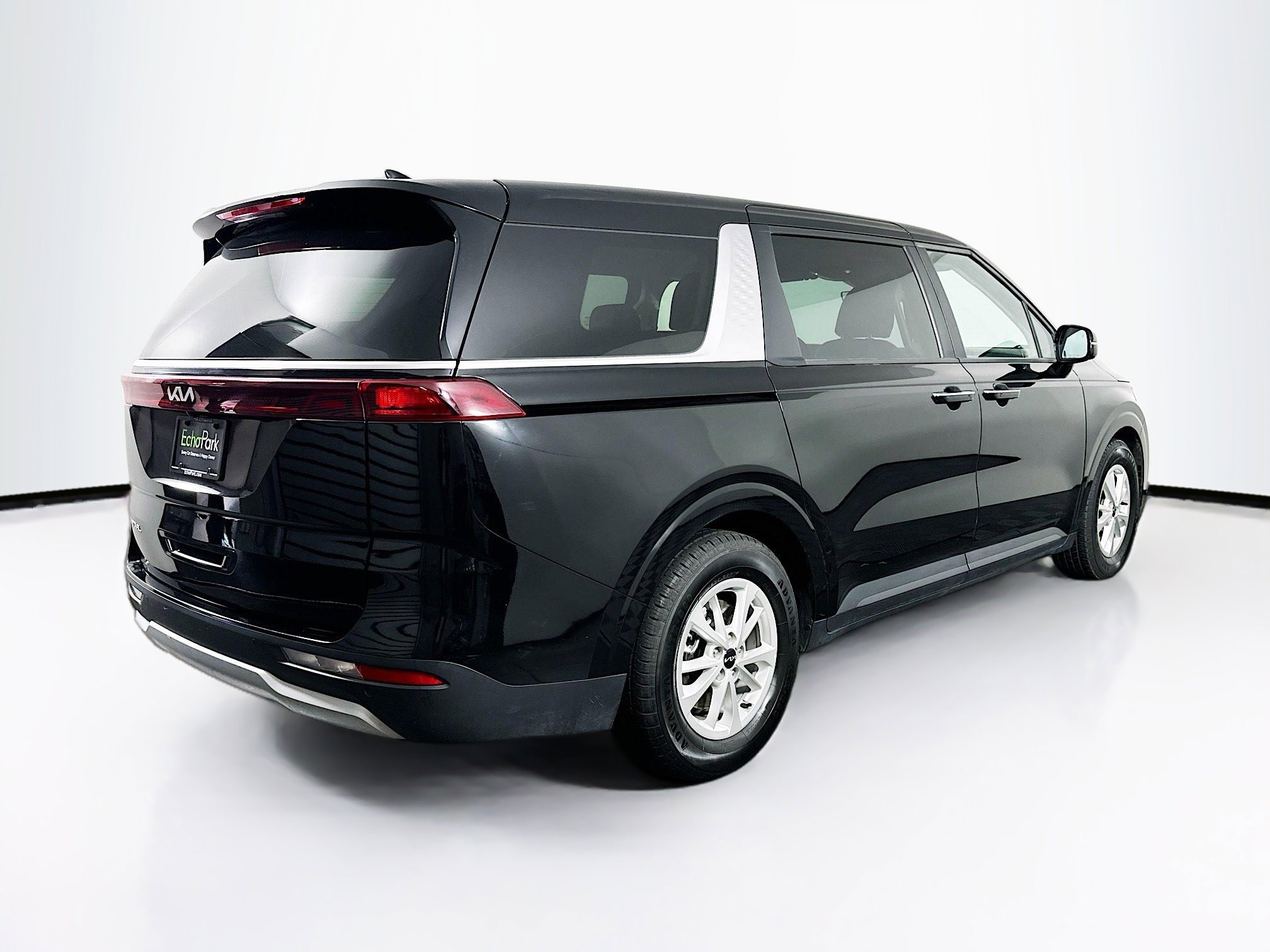 Used 2024 Kia Carnival LX image 9