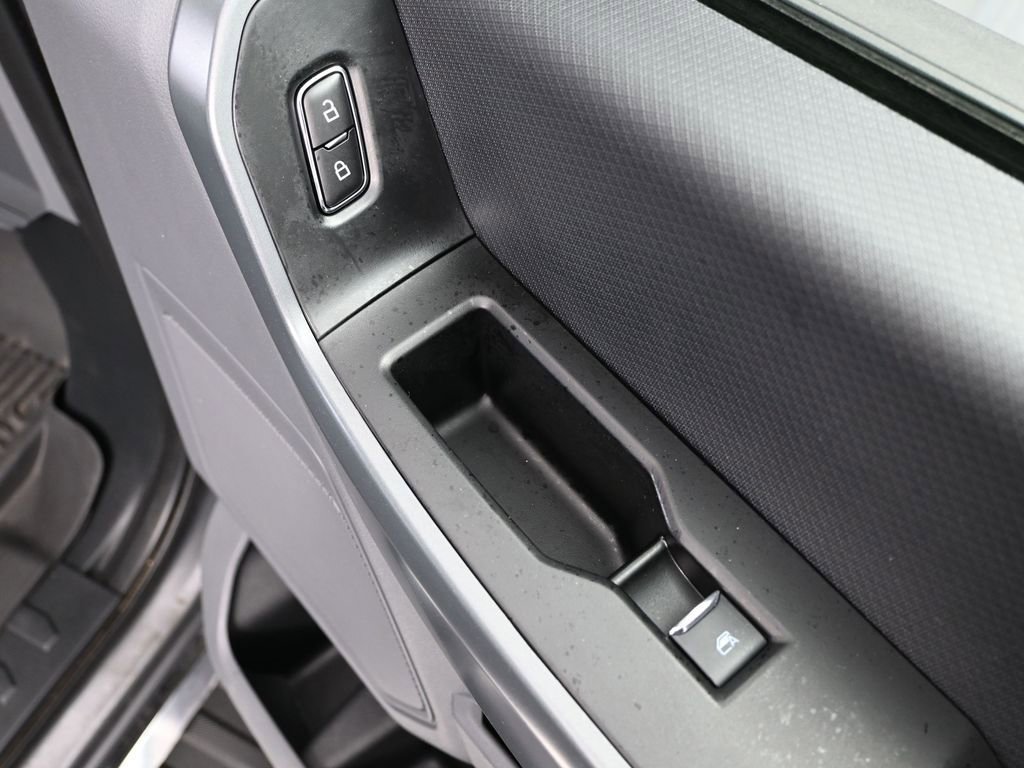 Used 2023 Ford F150 XLT image 41