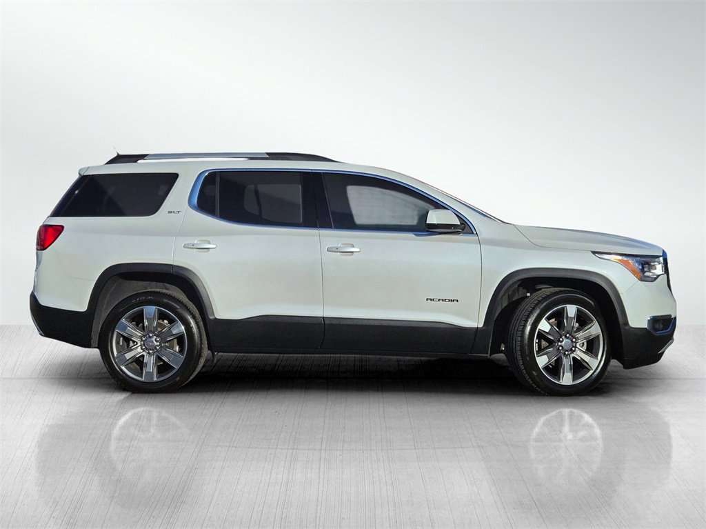 Used 2017 GMC Acadia SLT image 3
